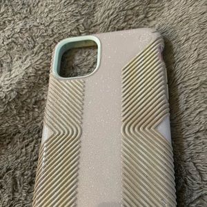 Speck iPhone 11 Pro Max case